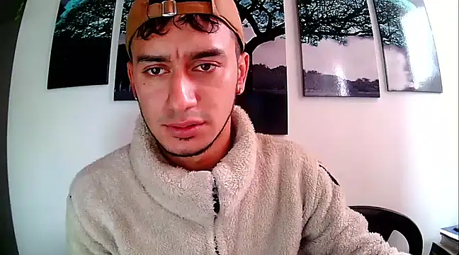 Snapshot of Kevin_Torres chatting on February 2025 05:36:01 PM Kevin Torres online show from February 2025 05:36:01 PM