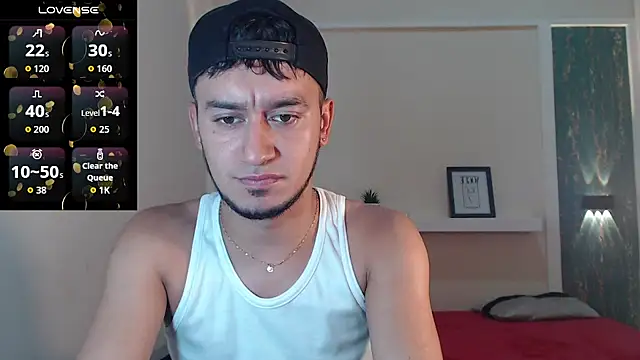 Snapshot of Kevin_Torres chatting on October 2025 03:17:01 AM Kevin Torres online show from October 2025 03:17:01 AM