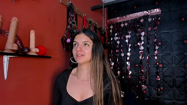 annavi  online show from February 2026 07:10:01 PM