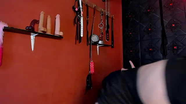 annavi  online show from March 2026 07:10:02 PM