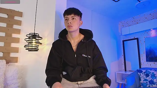 Snapshot of Steev_Novoa chatting on March 2025 04:51:02 AM Steev Novoa online show from March 2025 04:51:02 AM