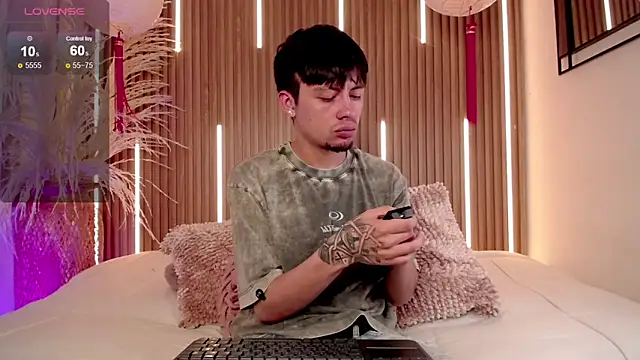 Snapshot of Steev_Novoa chatting on March 2026 07:47:02 PM Steev Novoa online show from March 2026 07:47:02 PM