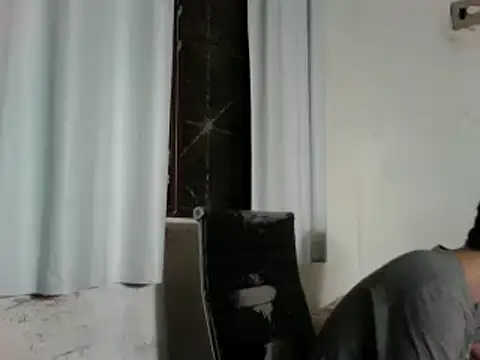 Snapshot of solzinhoalone chatting on December 2024 03:30:02 AM solzinhoalone online show from December 2024 03:30:02 AM