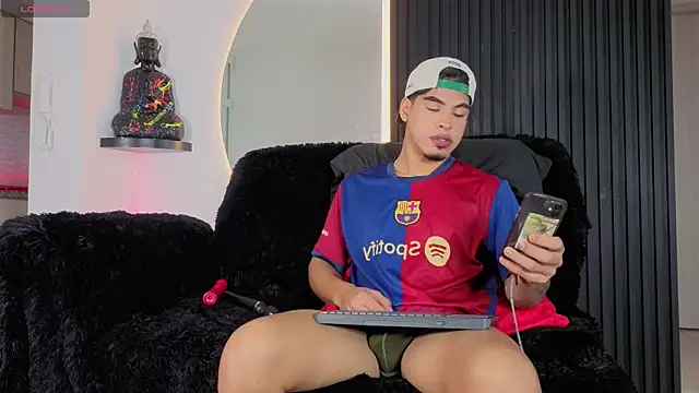 Ken-boy  online show from January 2026 08:32:01 PM