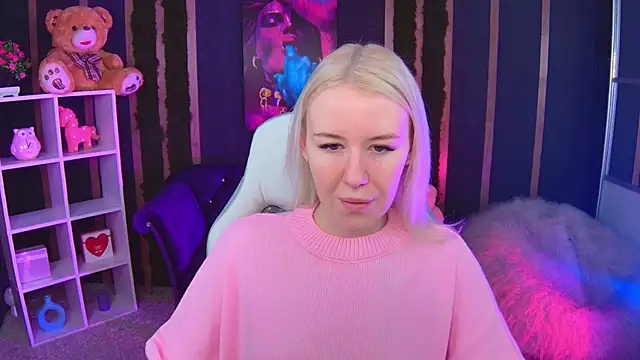 Selenatrend online show from December 2025 06:08:02 AM