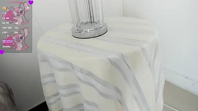 Snapshot of Dei_v_48 chatting on March 2025 09:29:01 AM Dei v 48 online show from March 2025 09:29:01 AM