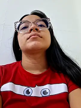 -VICKKY online show from February 2026 01:38:02 PM