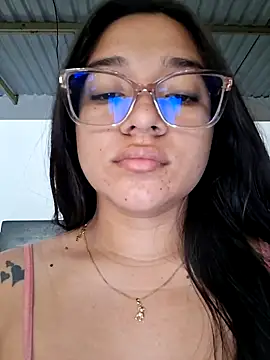 -VICKKY online show from March 2026 02:45:01 PM