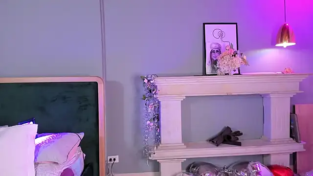 Snapshot of tiffany_becker chatting on February 2025 11:00:02 PM tiffany becker online show from February 2025 11:00:02 PM