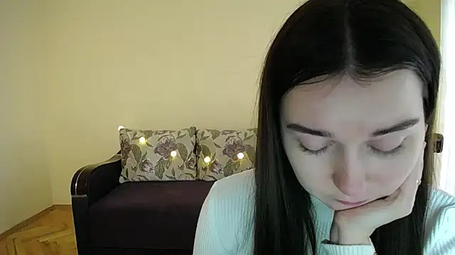 Snapshot of Pretty_shy chatting on January 2025 12:11:02 PM Pretty shy online show from January 2025 12:11:02 PM