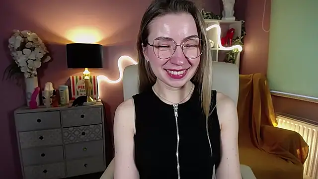 Mia Tasty online show from February 2025 02:18:01 PM