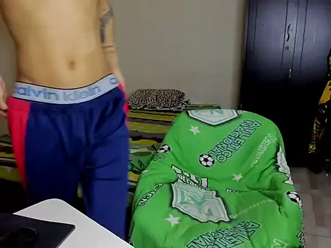 Snapshot of cardrey05 chatting on February 2026 09:05:02 PM cardrey05 online show from February 2026 09:05:02 PM