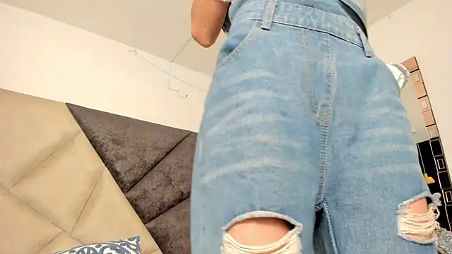 BonnieCute  online show from February 2026 11:41:01 PM