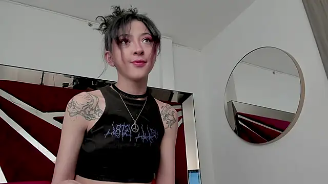 Snapshot of BonnieCute_ chatting on April 2026 11:55:02 PM BonnieCute online show from April 2026 11:55:02 PM