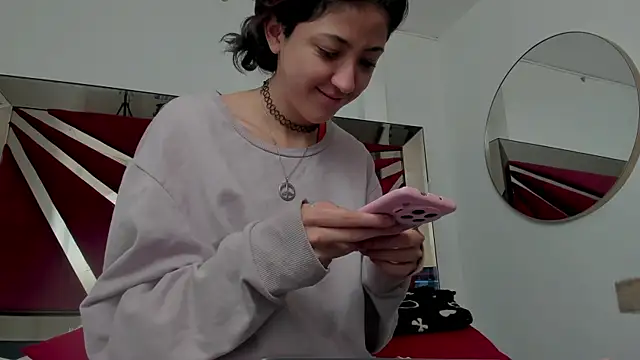Snapshot of BonnieCute_ chatting on May 2026 11:35:01 PM BonnieCute online show from May 2026 11:35:01 PM