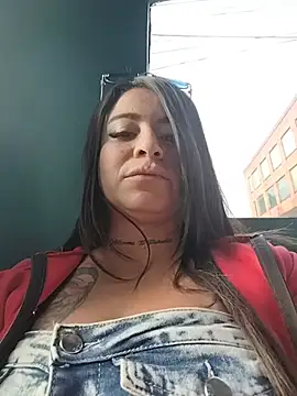 Snapshot of Alona_Evans chatting on June 2026 10:00:01 PM Alona Evans online show from June 2026 10:00:01 PM