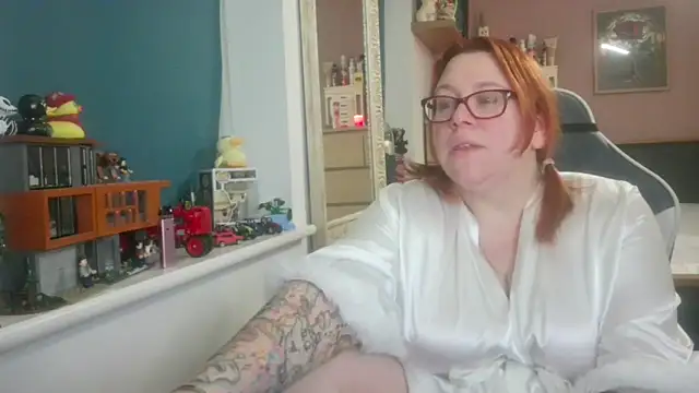 NikiDeeOfficial online show from February 2026 10:21:01 PM