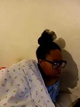 Snapshot of madamsensuale chatting on January 2025 01:21:01 AM madamsensuale online show from January 2025 01:21:01 AM