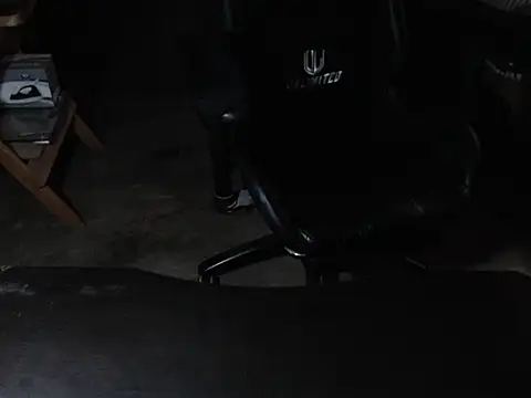 thealfawolf01 online show from September 2025 04:56:01 PM