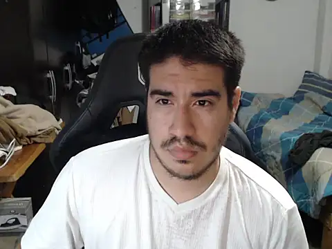 thealfawolf01 online show from October 2025 03:28:01 AM