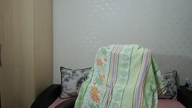 PrinceEagle online show from December 2025 08:18:02 PM