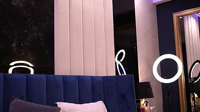 AishaDevoe online show from January 2025 04:12:01 AM