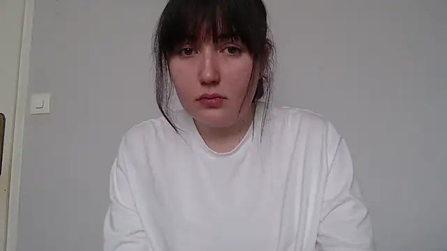 Snapshot of Lynylou chatting on March 2026 02:44:02 PM Lynylou online show from March 2026 02:44:02 PM