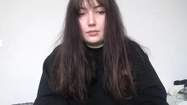 Snapshot of Lynylou chatting on March 2026 03:05:02 PM Lynylou online show from March 2026 03:05:02 PM