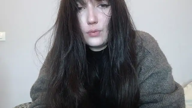 Snapshot of Lynylou chatting on March 2026 06:06:01 AM Lynylou online show from March 2026 06:06:01 AM