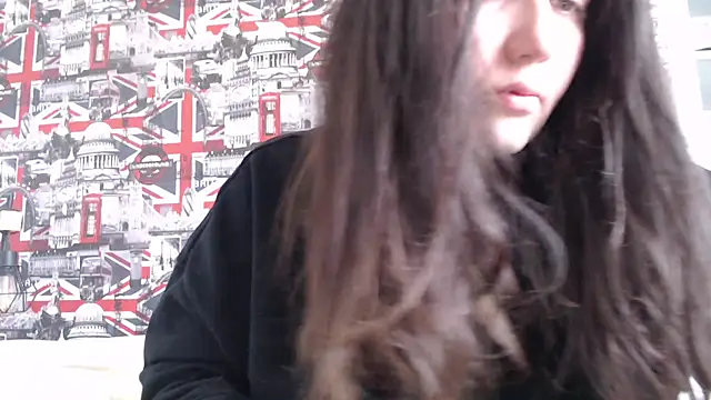 Snapshot of Lynylou chatting on March 2026 09:25:03 AM Lynylou online show from March 2026 09:25:03 AM