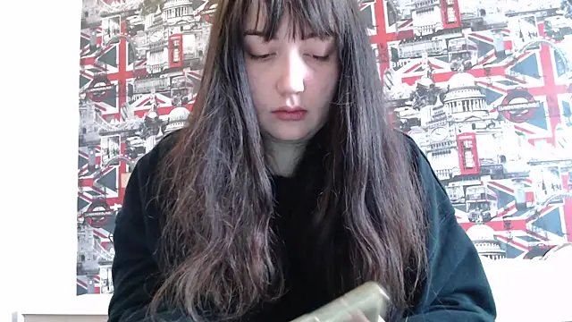 Snapshot of Lynylou chatting on March 2026 02:28:02 PM Lynylou online show from March 2026 02:28:02 PM