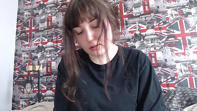 Snapshot of Lynylou chatting on March 2026 08:26:01 AM Lynylou online show from March 2026 08:26:01 AM
