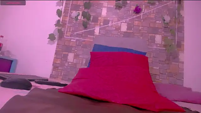 CrazyRousex online show from September 2025 03:13:01 PM