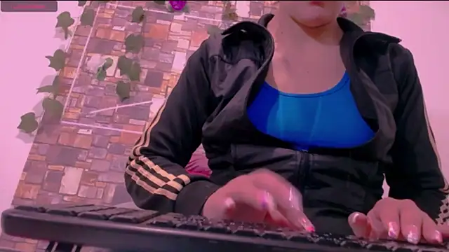 CrazyRousex online show from October 2025 04:16:02 PM