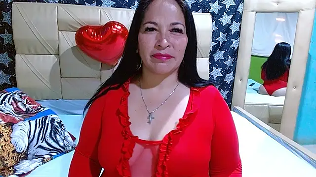 Stefanny Taylor  online show from February 2026 06:37:02 PM