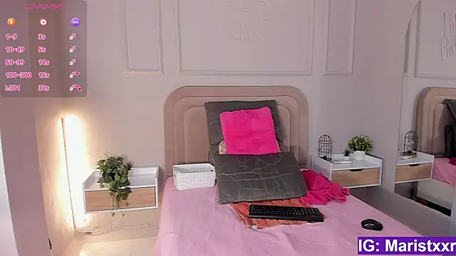 Maristxxr online show from November 2025 07:34:02 PM