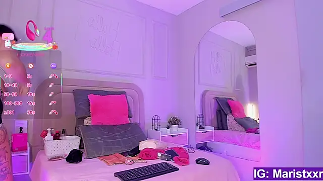 Maristxxr online show from December 2025 07:41:01 PM