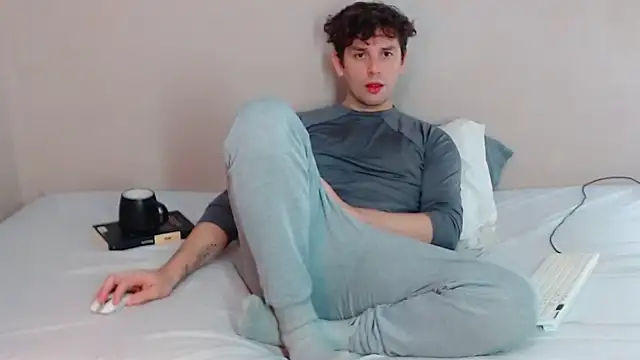 Elio555 online show from January 2025 03:11:01 PM