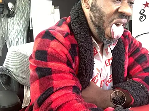 bigshh8 online show from April 2026 07:10:01 PM