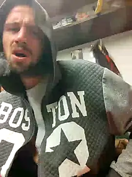 Snapshot of Rejtelmesest chatting on December 2024 02:56:01 PM Rejtelmesest online show from December 2024 02:56:01 PM