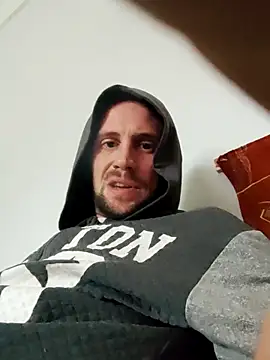 Snapshot of Rejtelmesest chatting on January 2025 08:25:01 AM Rejtelmesest online show from January 2025 08:25:01 AM