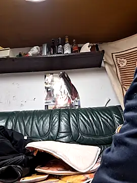 Snapshot of Rejtelmesest chatting on February 2025 04:18:02 PM Rejtelmesest online show from February 2025 04:18:02 PM