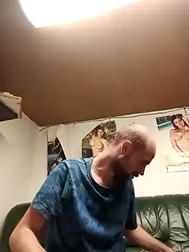 Snapshot of Rejtelmesest chatting on October 2025 08:07:01 PM Rejtelmesest online show from October 2025 08:07:01 PM