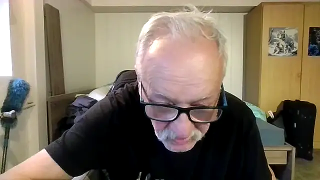 Snapshot of Sammy1660 chatting on October 2025 03:55:02 PM Sammy1660 online show from October 2025 03:55:02 PM