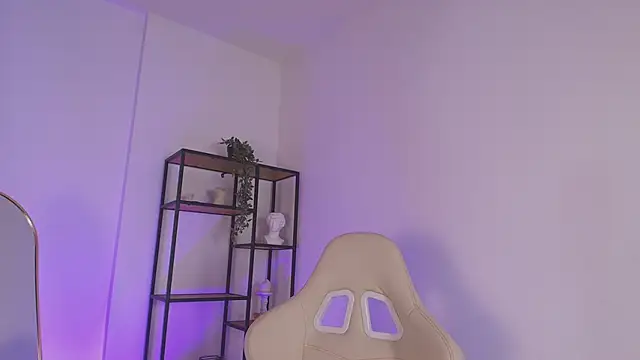 FoxieJullia online show from January 2025 12:04:02 PM