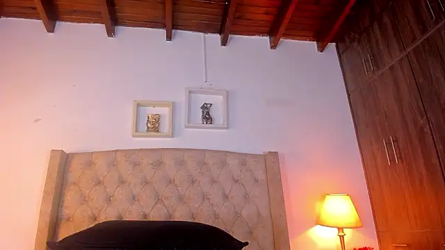 allisson m online show from March 2026 12:12:02 PM