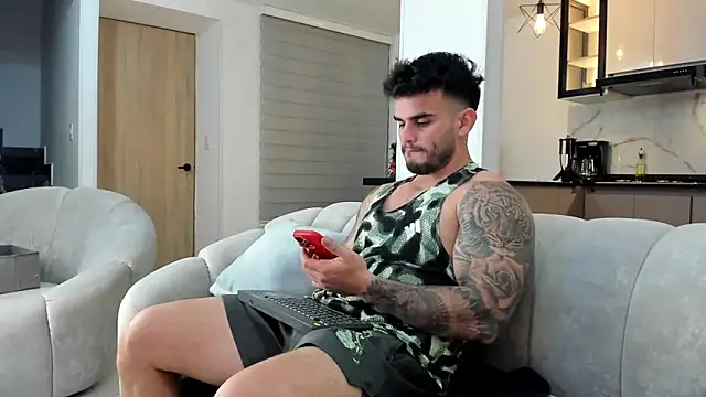 Ricardogo19 online show from December 2025 01:24:01 AM