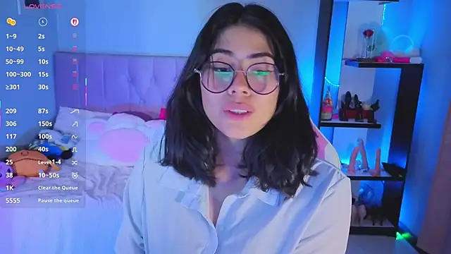 LoaLuxury online show from September 2025 05:46:01 PM