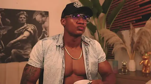 Logan Varela online show from February 2025 12:54:01 PM