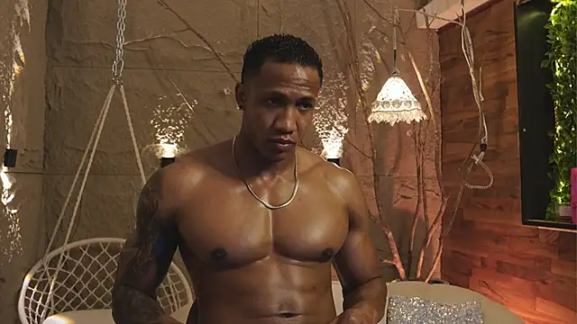 Logan Varela online show from September 2025 05:13:02 PM